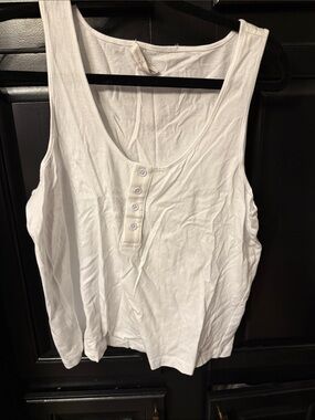 Favorite Daughter White Ribbed Henley Tank size unknown